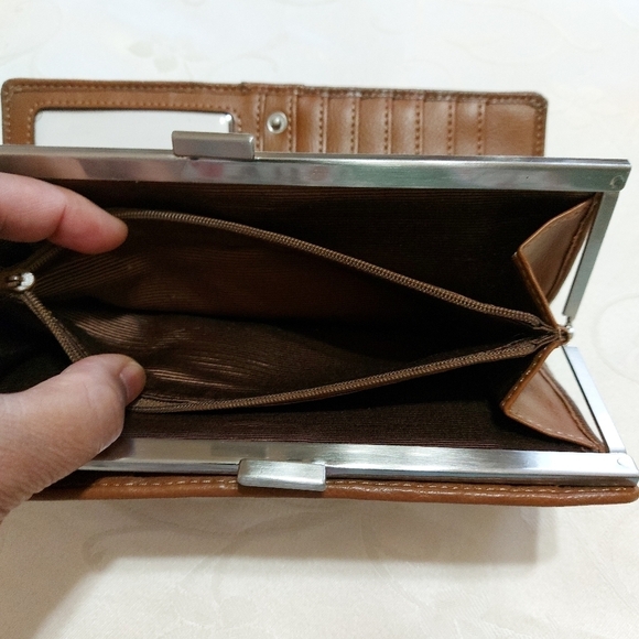 Audrey Brooke long wallet - Picture 8 of 8